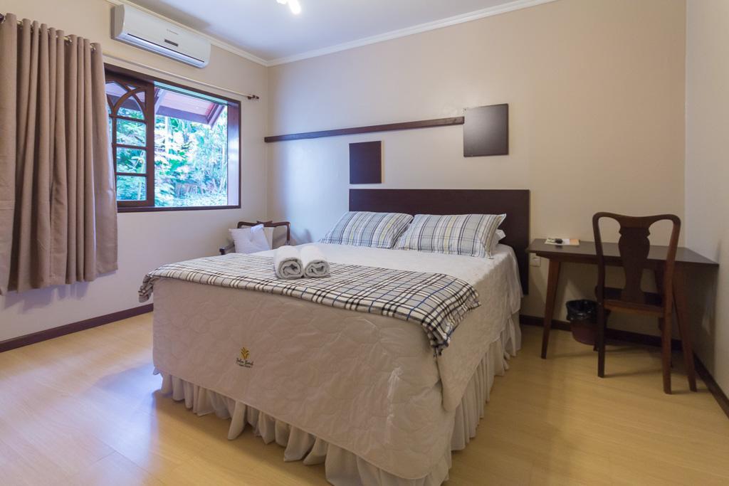 Pousada Casa Da Pedra ブルメナウ エクステリア 写真