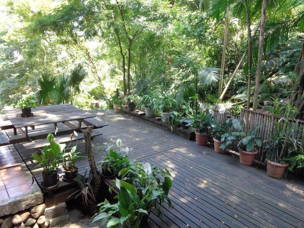 Pousada Casa Da Pedra ブルメナウ エクステリア 写真