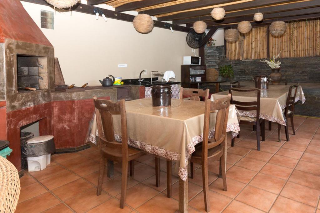 Pousada Casa Da Pedra ブルメナウ エクステリア 写真