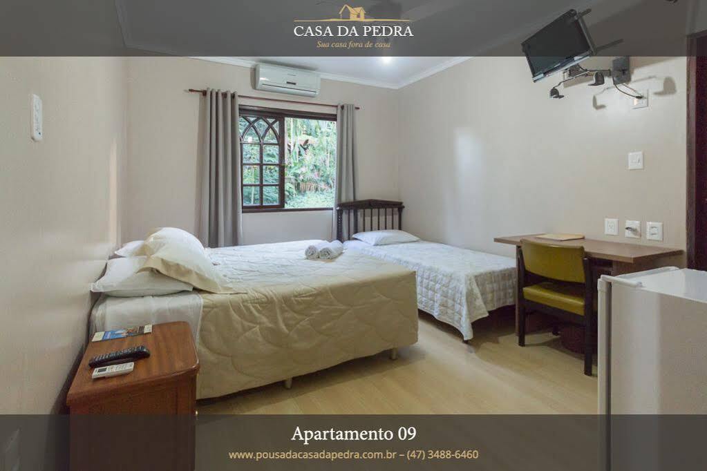 Pousada Casa Da Pedra ブルメナウ エクステリア 写真