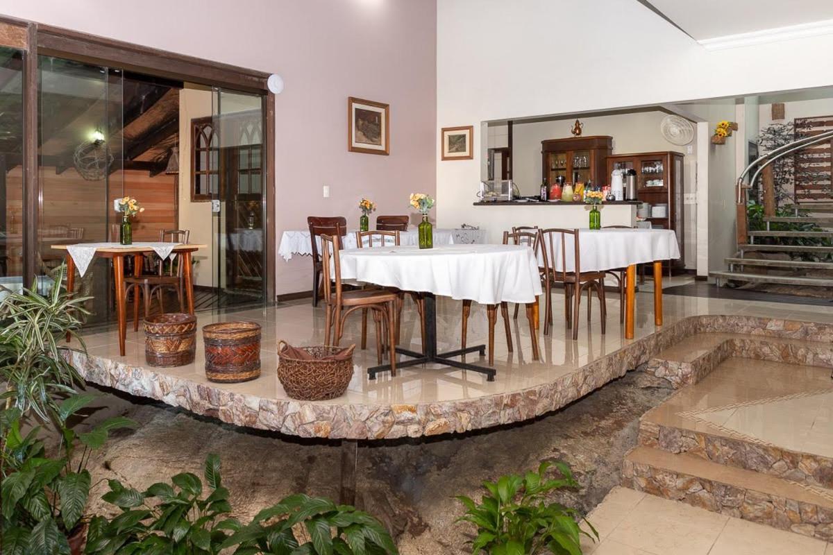 Pousada Casa Da Pedra ブルメナウ エクステリア 写真
